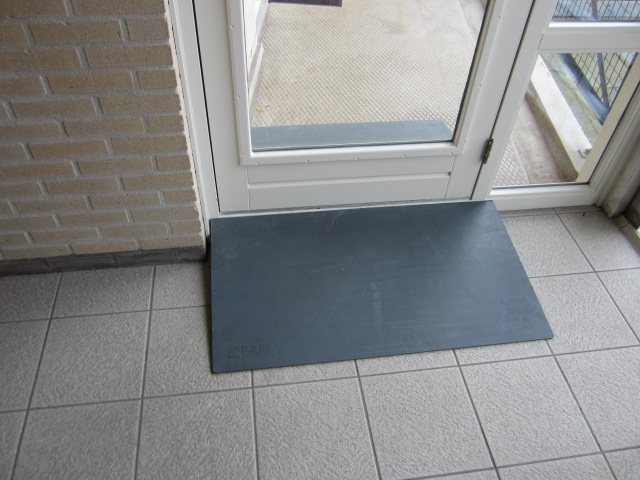 Drempelhulp recht, massief EPDM rubber grijs